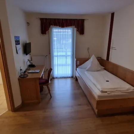 Landgasthaus Jaegerhof ホテル *