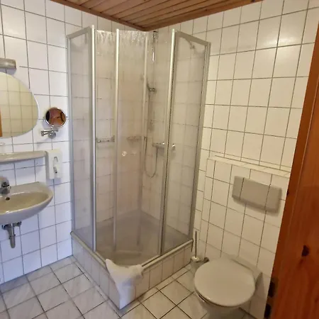 Landgasthaus Jaegerhof Hotel *