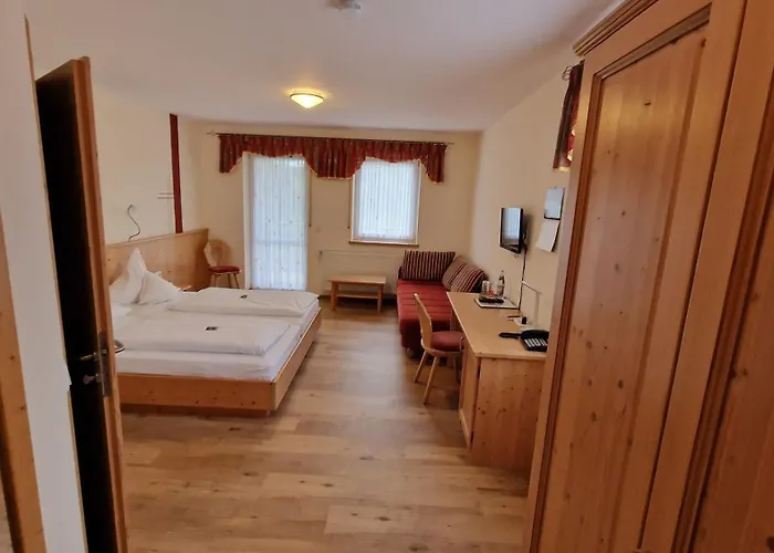 Landgasthaus Jaegerhof فندق *
